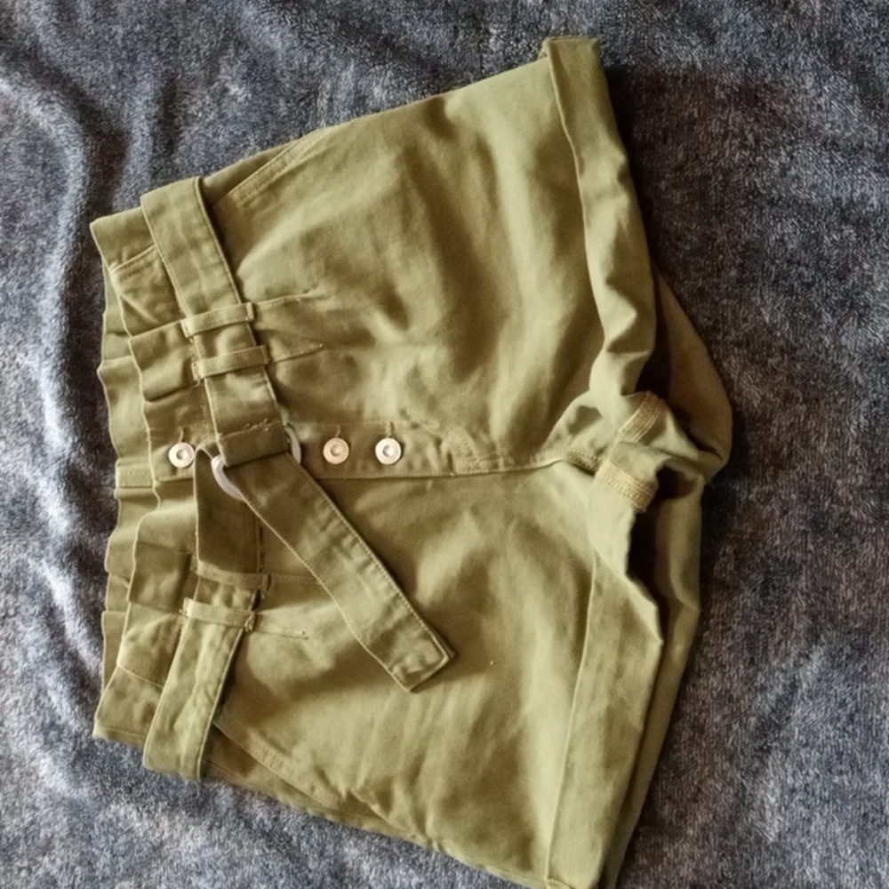 Free People Cindy olive utility shorts with ring belt and paper bag waist